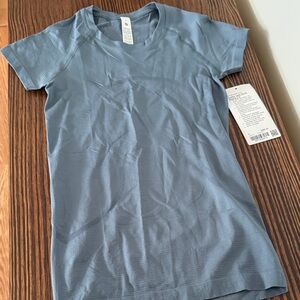 Lululemon Swiftly Tech Short Sleeve